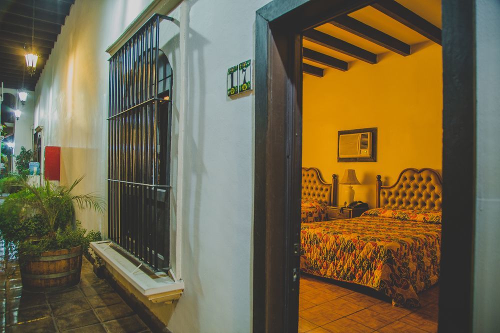 Hotel Cosmos Don Carlos Mexicali Exterior photo